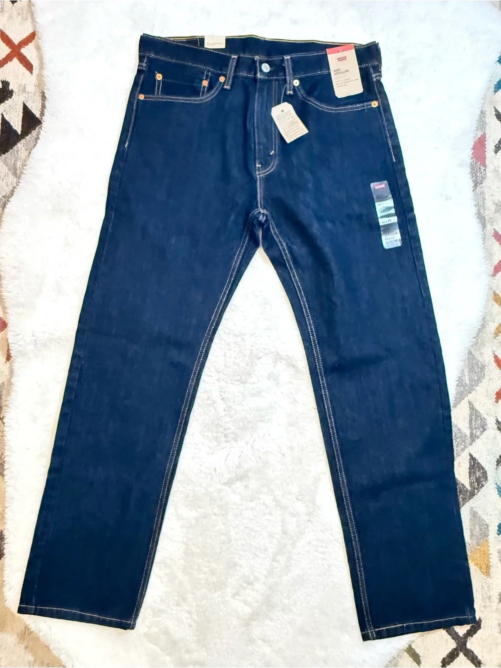 Levis straight leg